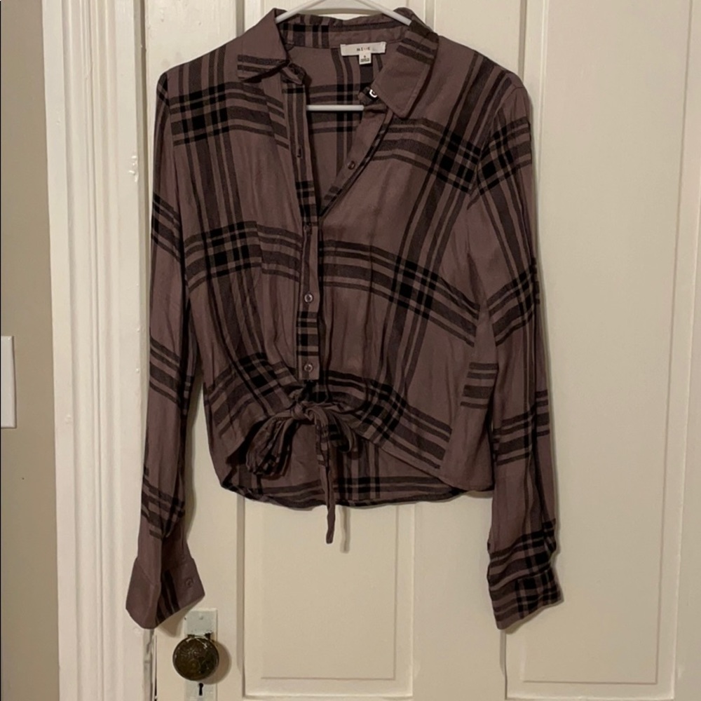 Button up - Picture 2 of 3